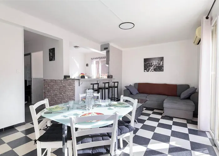 Сasa de vacaciones L'interlude *